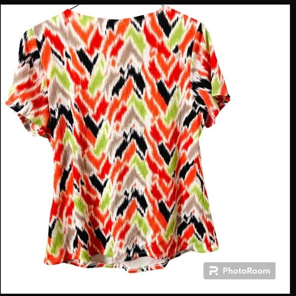 Alfani Women’s Plus Size 1X Pullover Short Sleeves Bright Colors Print Blouse - Picture 2 of 5